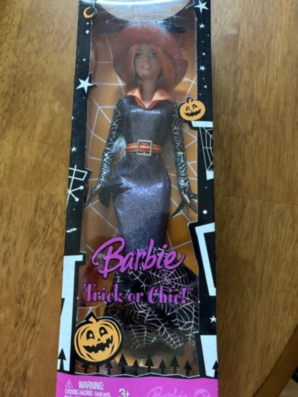 Halloween Barbie Doll Trick or Chic (2008) (NIB